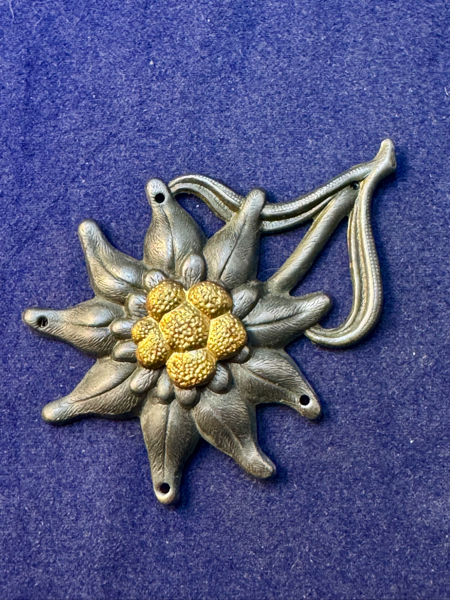 Click here to see the details of this item